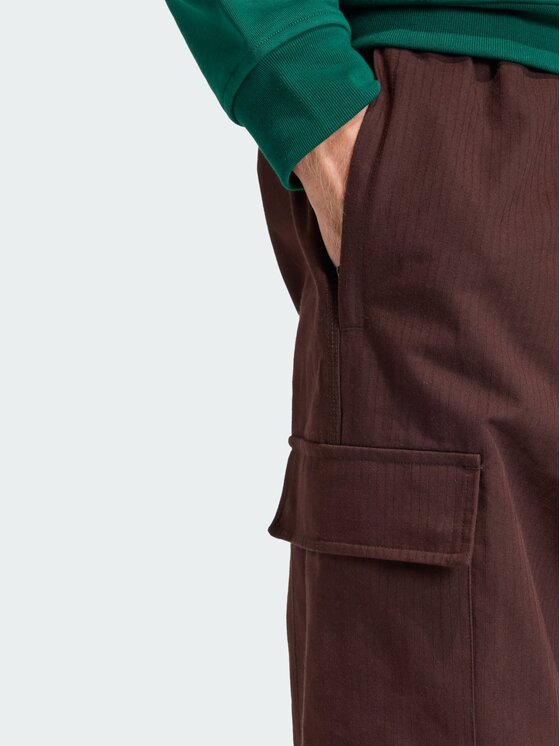 adidas adidas Spodnie cargo Trefoil Essentials Woven Brązowy ciemny Loose Fit