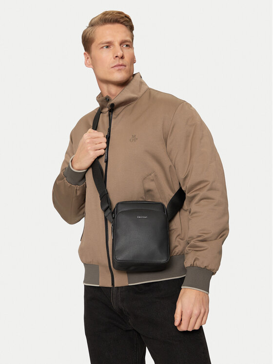Calvin Klein Calvin Klein Мъжка чантичка Ck Must Reporter S K50K512763 Черен