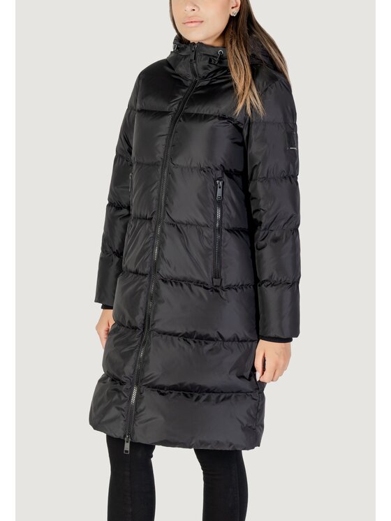 Armani Exchange Armani Exchange Pehelykabát XW000251 AF12286 UC001 Fekete Regular Fit