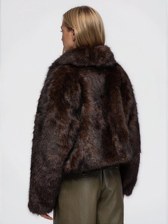 Ombre Ombre Futro OW-FR-E0010 Czarny Relaxed Fit