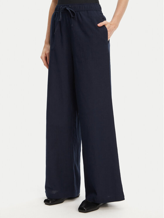 Mustang Mustang Pantaloni di tessuto Tuscaloosa 1016583 Blu scuro Wide Fit