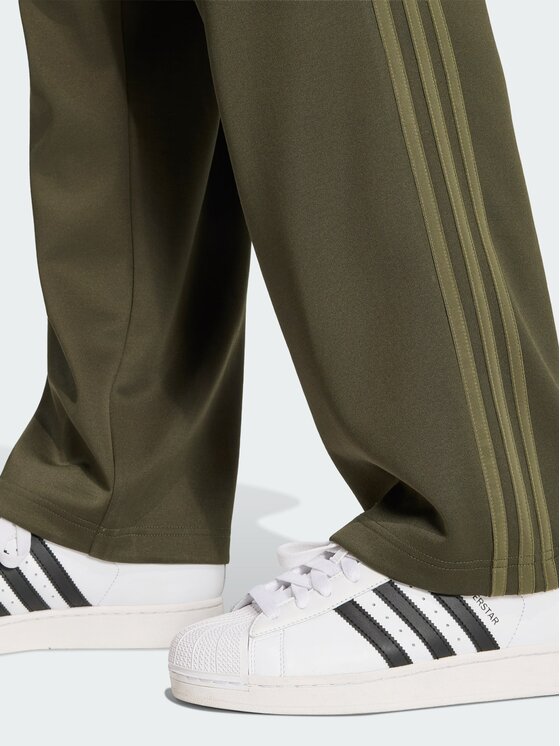 adidas adidas Spodnie materiałowe 159018 Zielony Loose Fit