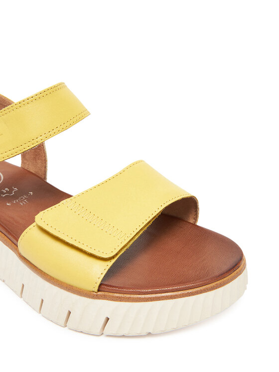 Tamaris Tamaris Sandaalid 8-88720-44 Kollane