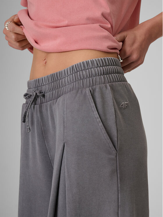 4F 4F Spodnie dresowe APRES SEA Szary Loose Fit