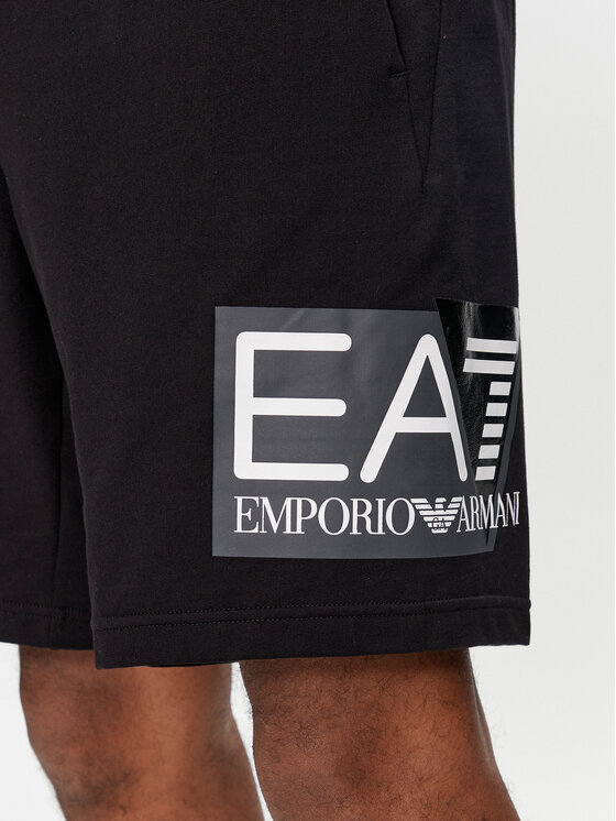 EA7 Emporio Armani EA7 Emporio Armani Sportske kratke hlače 3DPS63 PJ05Z 1200 Crna Regular Fit