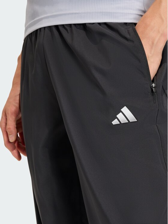adidas adidas Spodnie dresowe 159368 Czarny Loose Fit