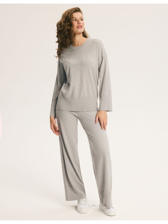 Esotiq Esotiq Komplet sweter i spodnie materiałowe 46082 Szary Regular Fit
