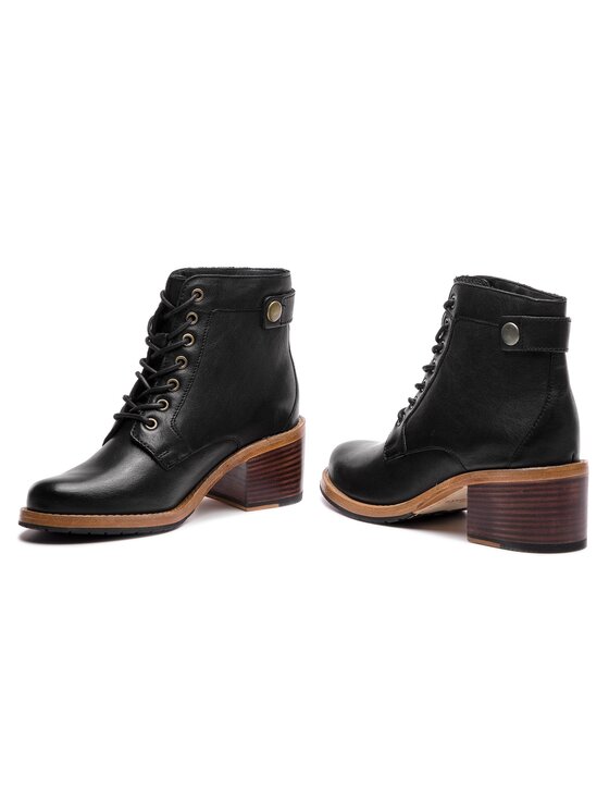 Clarkdale cheap tone boots