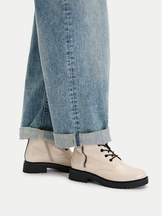 Caprice Caprice Traperid 9-25217-43 Valge