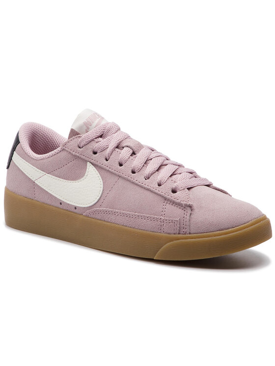 av9373 nike