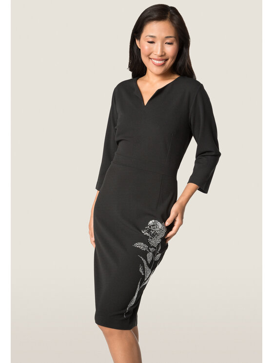 QUIOSQUE QUIOSQUE Každodenné šaty Quiosque 4TN010299 Čierna Regular Fit