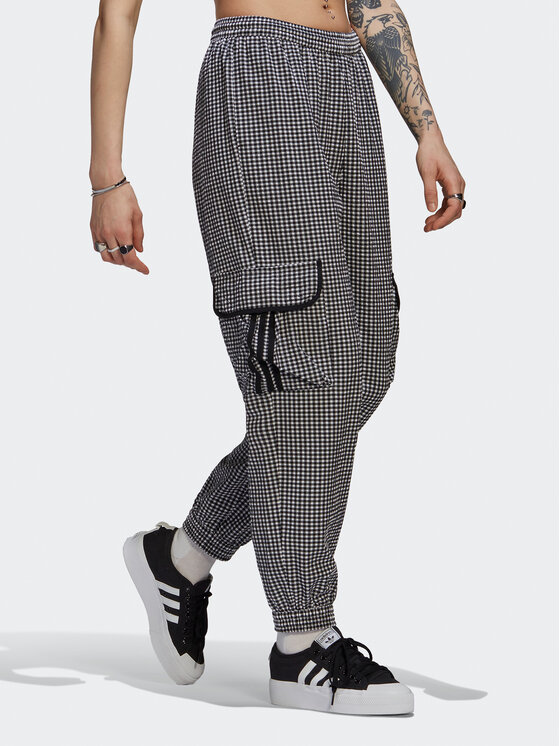 adidas adidas Hlače iz tkanine Gingham HB9456 Črna Loose Fit