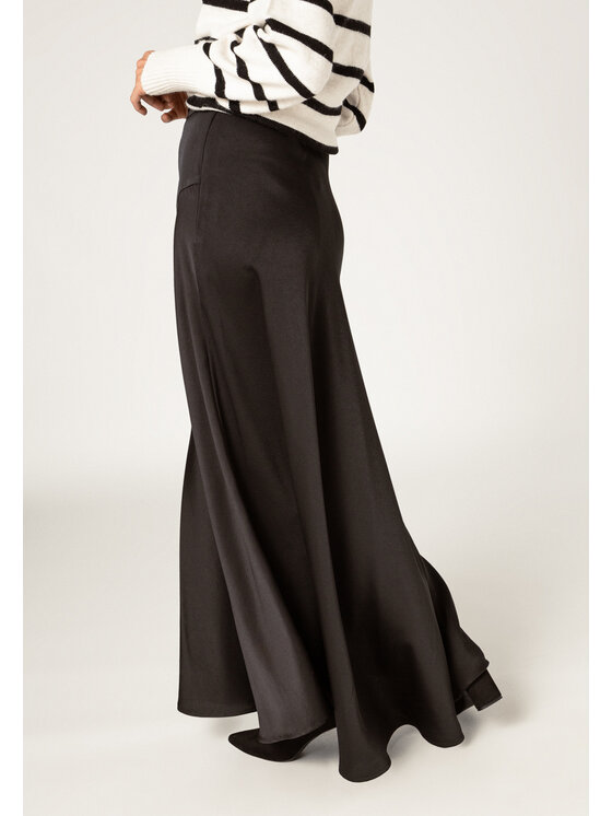 QUIOSQUE QUIOSQUE Sukňa 7TN001 Čierna Regular Fit