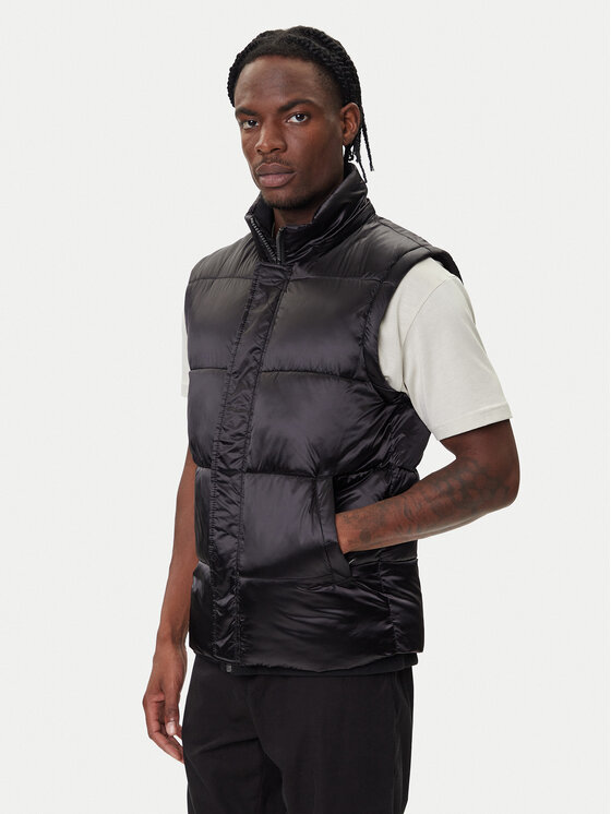 Guess Guess Zimné bundy M5BL2L WGZF2 Čierna Regular Fit