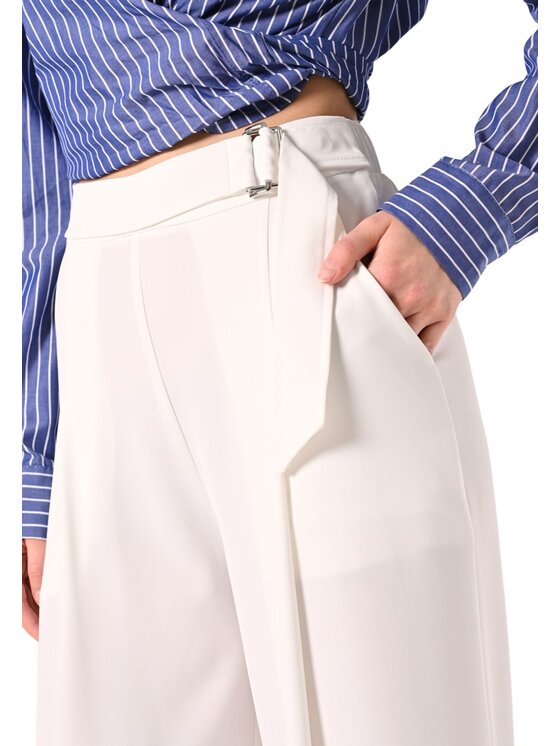 Rinascimento Rinascimento Σορτς υφασμάτινο Pantalone largo Λευκό Comfortable Fit