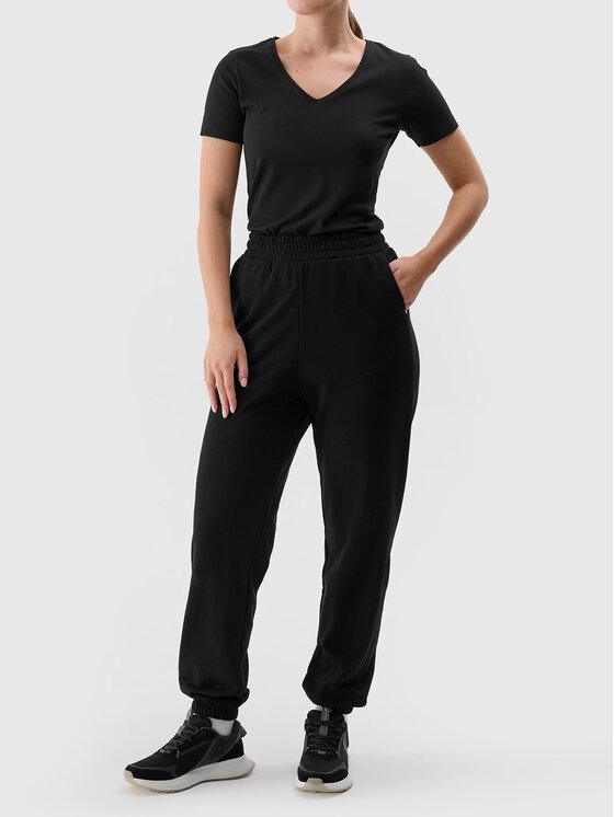 4F 4F Spodnie dresowe EASY WEAR Czarny Regular Fit