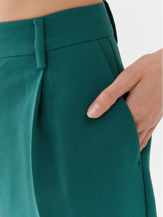 Bruuns Bazaar Bruuns Bazaar Pantaloni di tessuto Cindy BBW2393 Verde Loose Fit