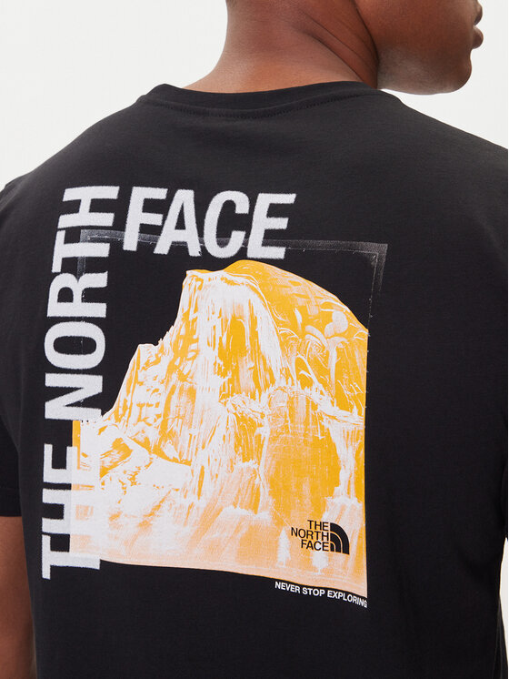 The North Face The North Face T-shirt Half Dome Photo NF0A8EE9 Crna Regular Fit