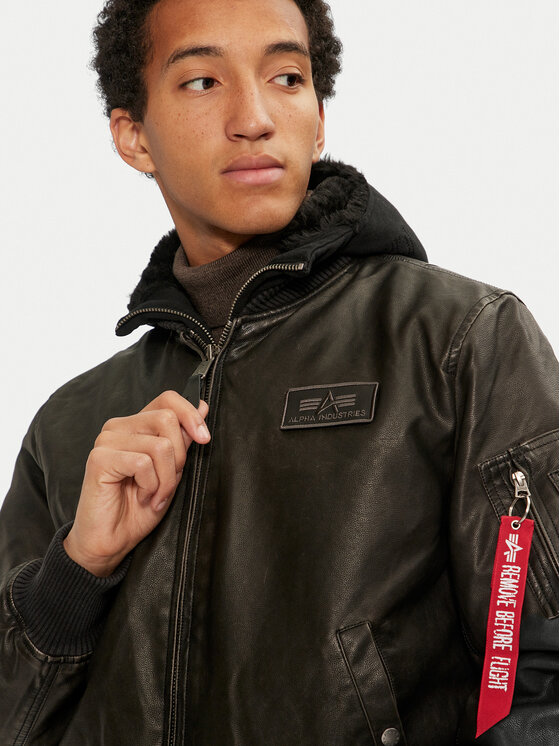 Alpha Industries Alpha Industries Μπουφάν από απομίμηση δέρματος 123106 Μαύρο Regular Fit
