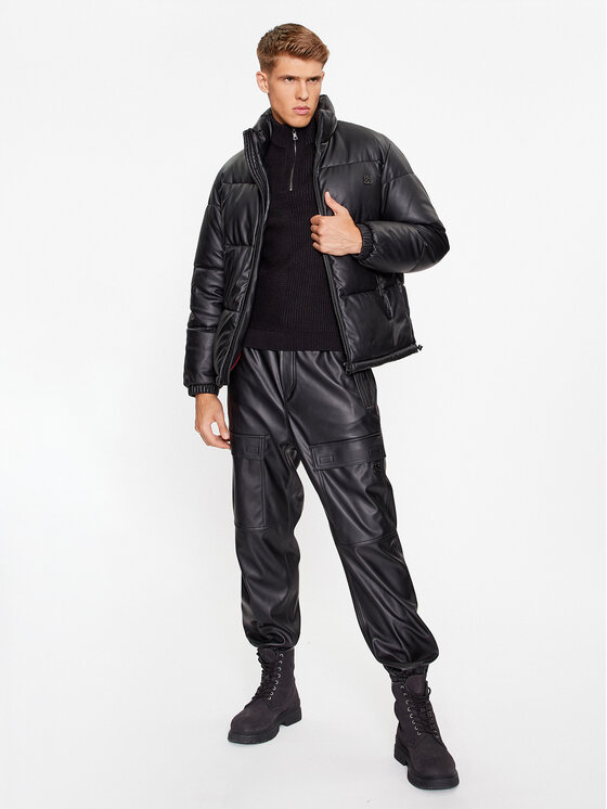 HUGO HUGO Зимно яке 50496246 Черен Regular Fit