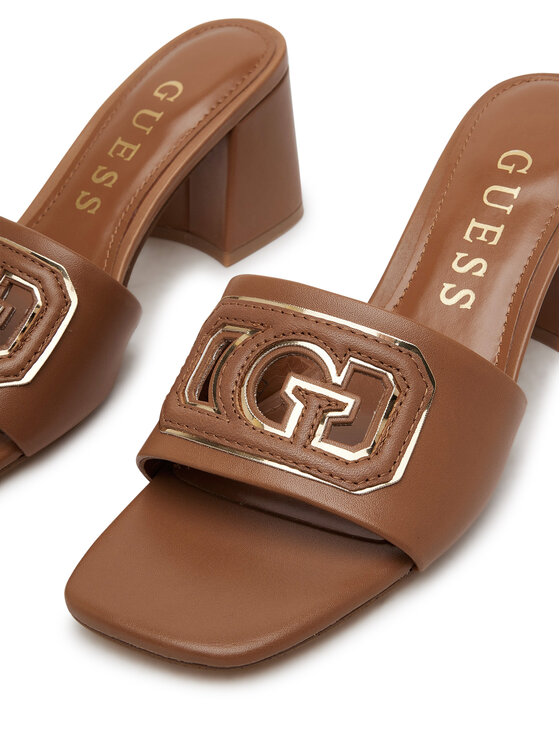 Guess Guess Παντόφλες FLJGAS LEA03 Καφέ