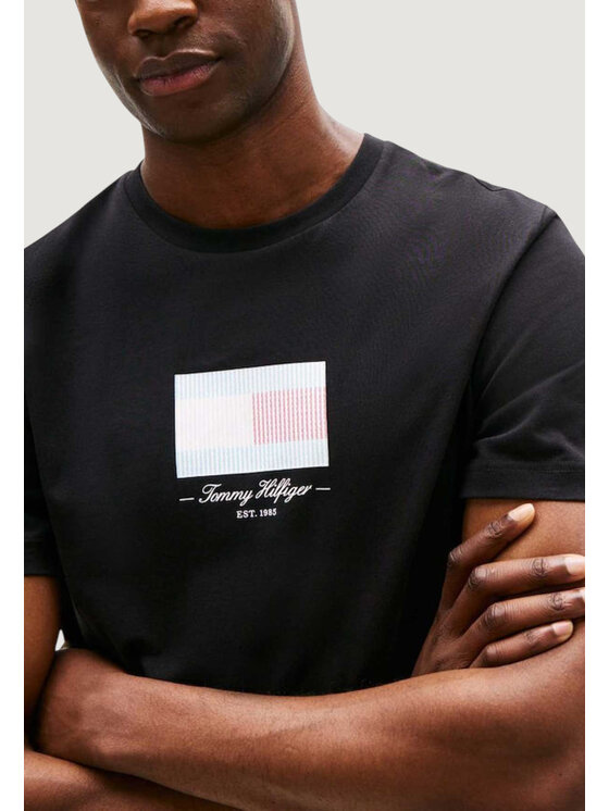 Tommy Hilfiger Tommy Hilfiger T-shirt ITHACA FLAG TEE Nero Casual Fit