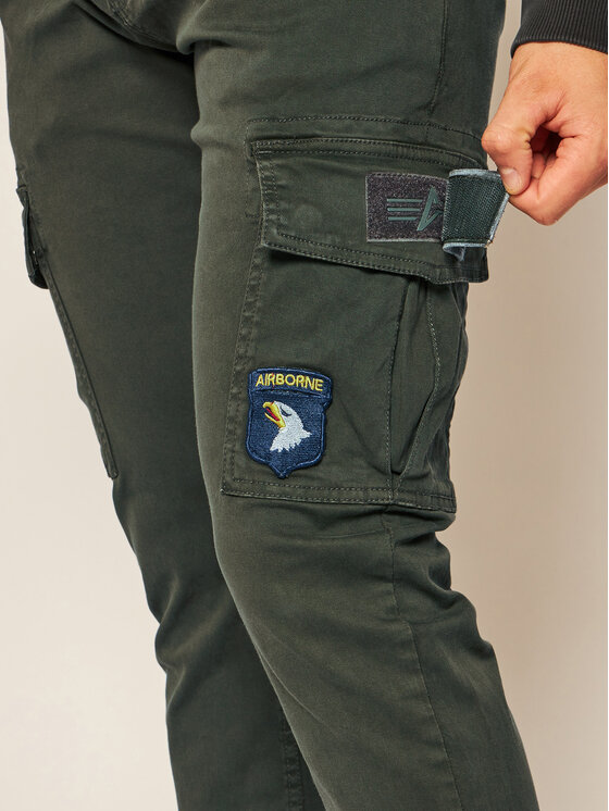Alpha Industries Alpha Industries Spodnie materiałowe Petrol Patch 178207 Zielony Slim Fit