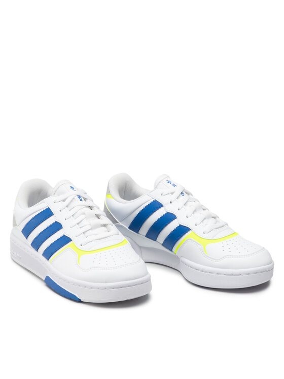 adidas adidas Sneakersy Courtic J GY3634 Biały