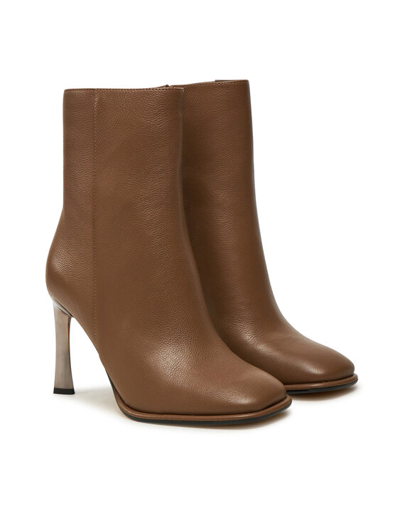 MICHAEL Michael Kors MICHAEL Michael Kors Škornji Kelsea Leather Boot 40F4KLHE5L Rjava