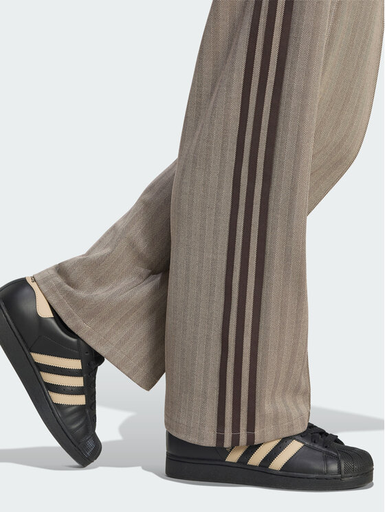adidas adidas Spodnie dresowe 168115 Brązowy