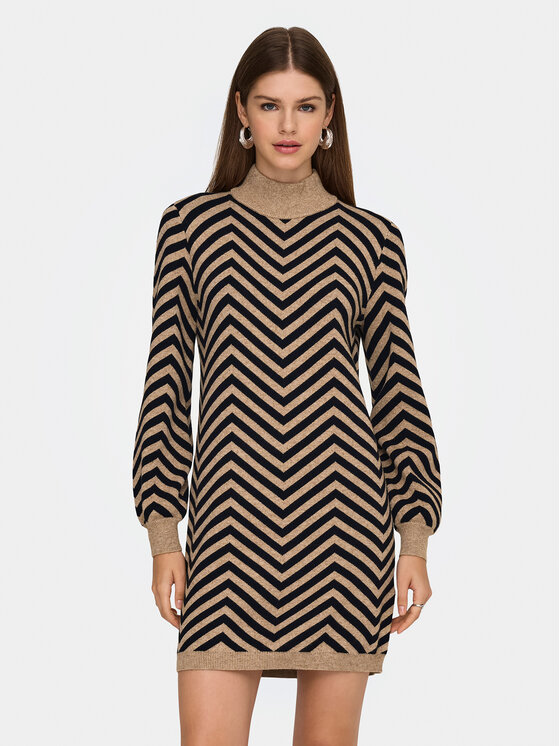 ONLY ONLY Kötött ruha Julia 15366284 Barna Regular Fit