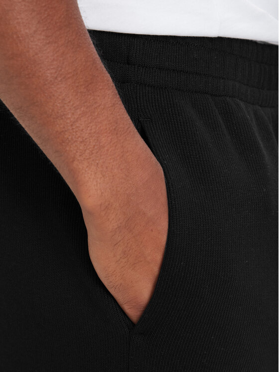 EA7 Emporio Armani EA7 Emporio Armani Teplákové kalhoty 7M002235 AF21822 UC001 Černá Regular Fit