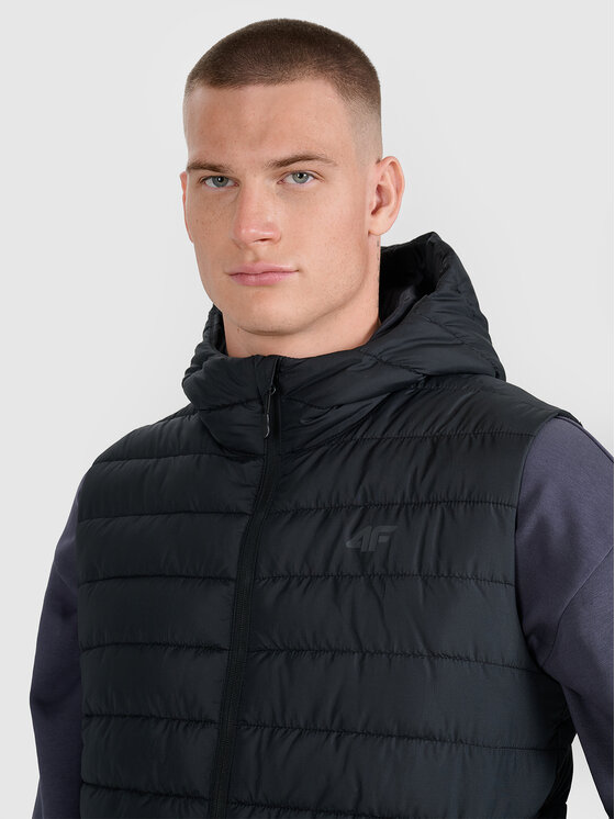 4F 4F Kamizelka MIDSHOP TEXTILE Czarny Regular Fit