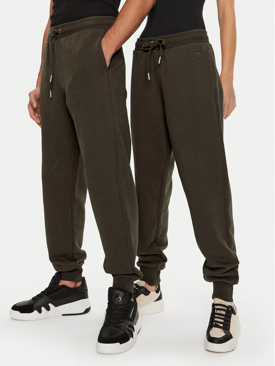AMI PARIS AMI PARIS Spodnji del trenirke UTR240.JE0091 Rjava Regular Fit