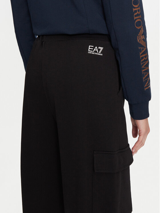 EA7 Emporio Armani EA7 Emporio Armani Hlače iz tkanine 6DTP94 TJZCZ Črna Regular Fit