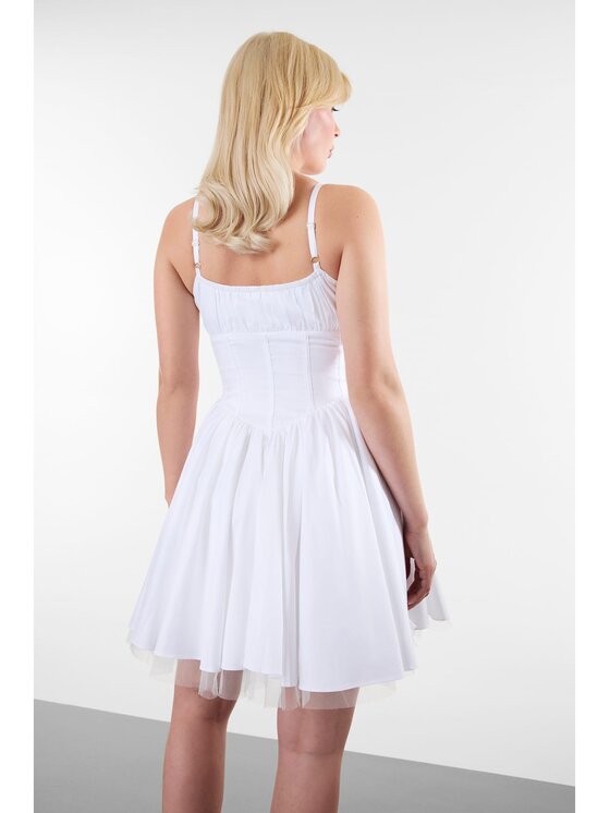 Guess Guess Sukienka codzienna 182720 Biały Classic Fit