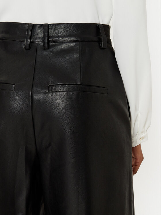 Bardot Bardot Műbőr nadrág 58936PB Fekete Slim Fit