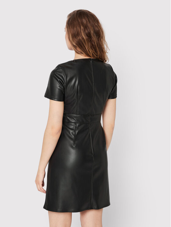 Marella Marella Рокля от имитация на кожа Avocado 36260128 Черен Slim Fit
