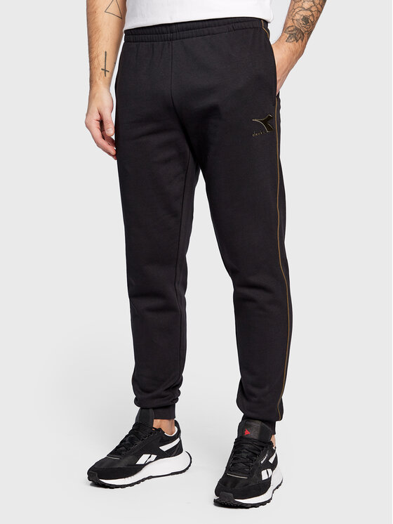 Tuta Core 102.178674 Nero Regular Fit