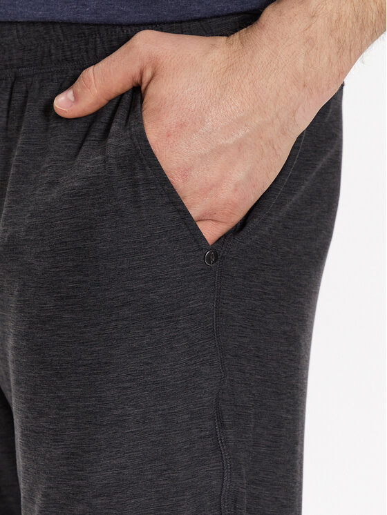 Skechers Skechers Spodnji del trenirke Ultra Go Lite MPT108 Črna Regular Fit