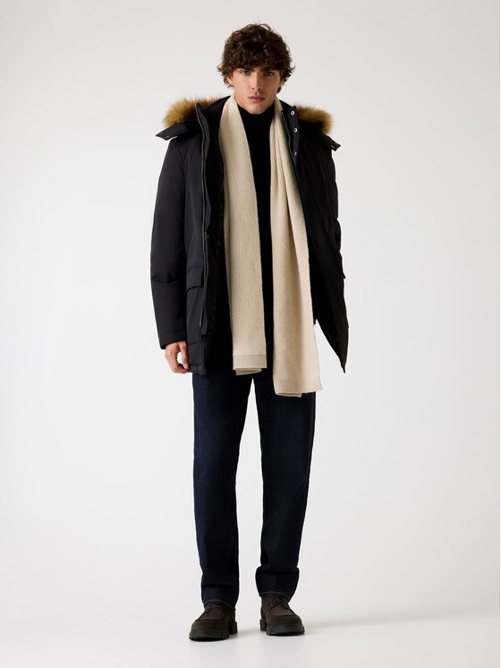 Guess Guess Демісезонна куртка 179561 Чорний Classic Fit