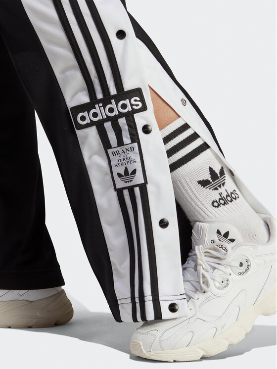 adidas adidas Spodnie dresowe Adicolor Classics Adibreak Joggers IB5924 Czarny Relaxed Fit
