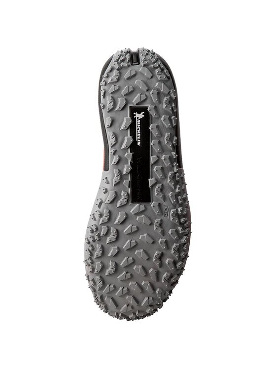 Under armour store speed tire low