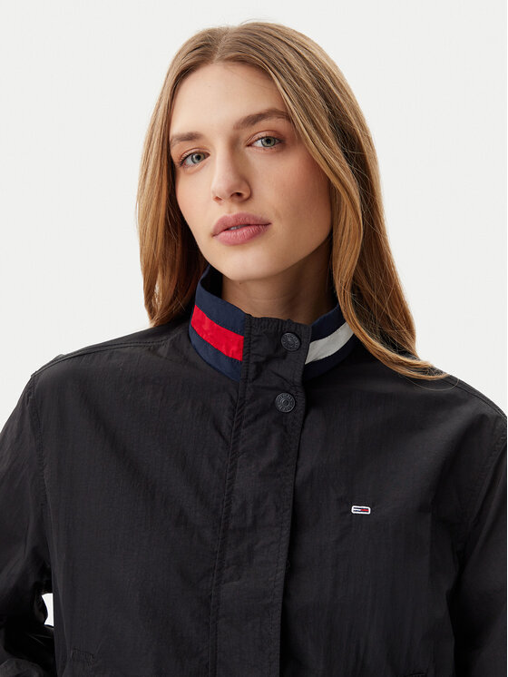 Tommy Jeans Tommy Jeans Prechodná bunda Essential DW0DW20439 Čierna Regular Fit
