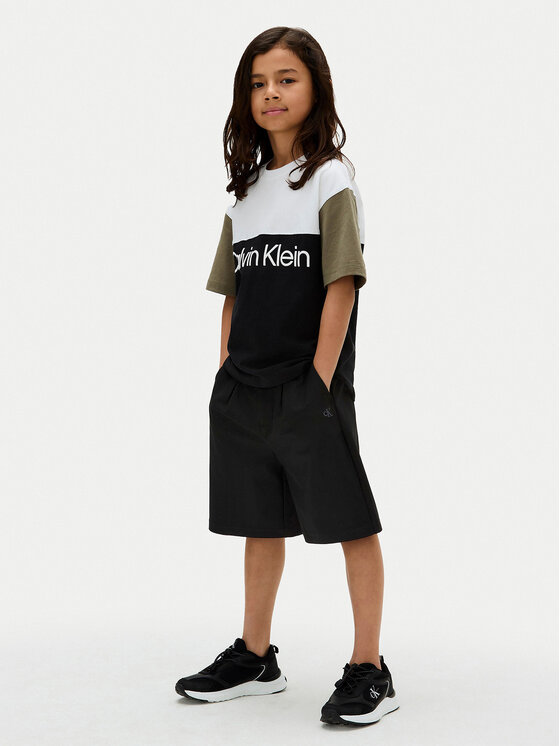 Calvin Klein Jeans Calvin Klein Jeans T-Shirt Blocking IB0IB02528 D Czarny Relaxed Fit