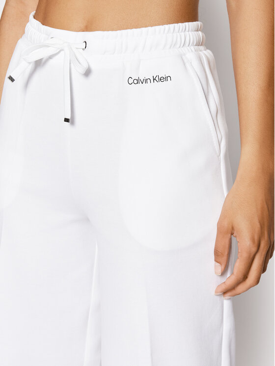 Calvin Klein Calvin Klein Spodnie dresowe Micro Logo K20K203622 Biały Regular Fit