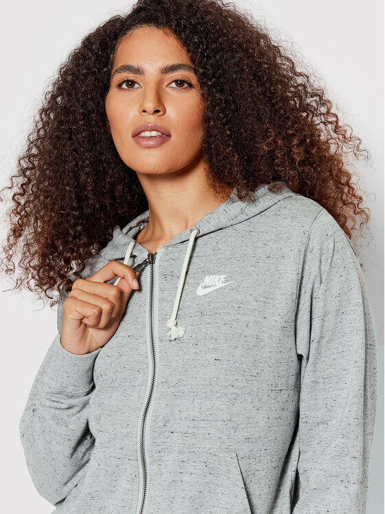 Nike sportswear gym sales