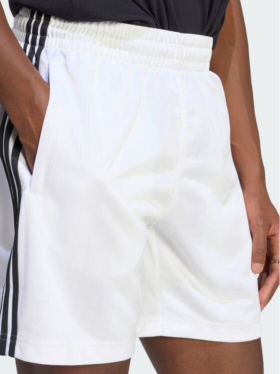 adidas adidas Szorty materiałowe 158529 Biały Regular Fit