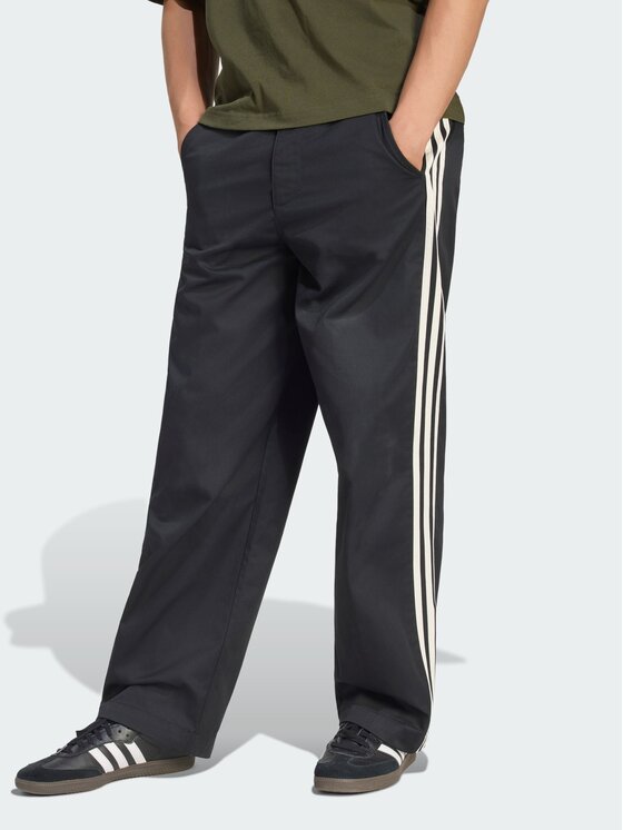 adidas adidas Stoffhose 3 Stripes Pleated Trousers KE4177 Schwarz Regular Fit