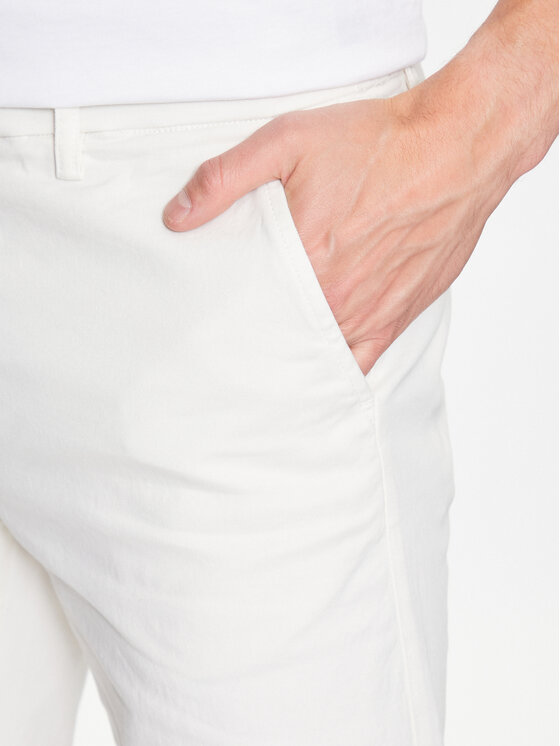 Lindbergh Lindbergh Bavlnené šortky 30-505044 Biela Slim Fit